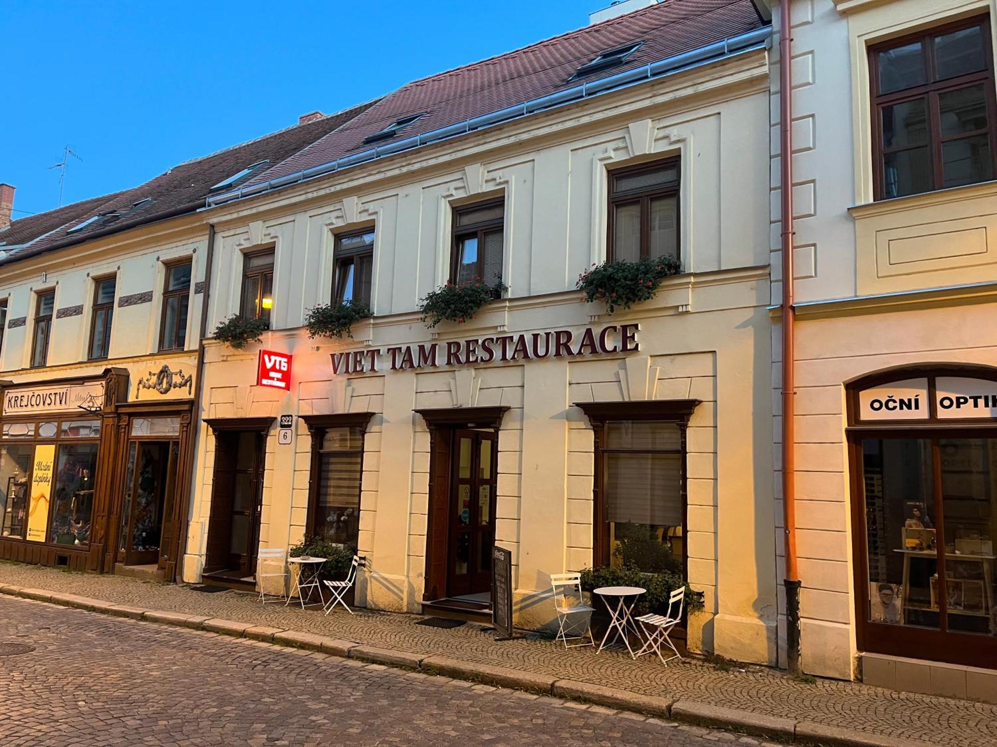 Bed and Breakfast Vt6 House & Restaurant Znojmo Esterno foto