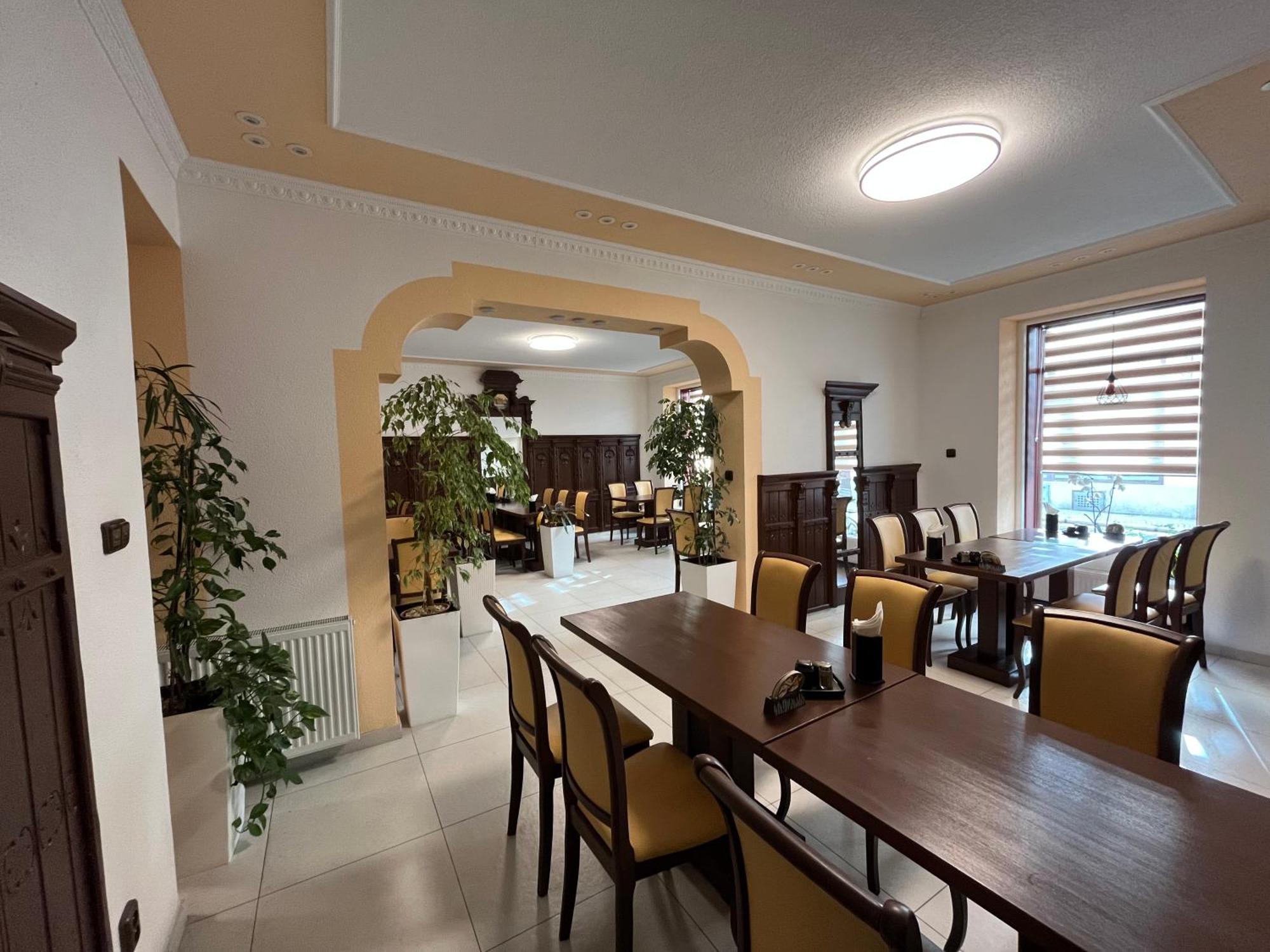 Bed and Breakfast Vt6 House & Restaurant Znojmo Esterno foto